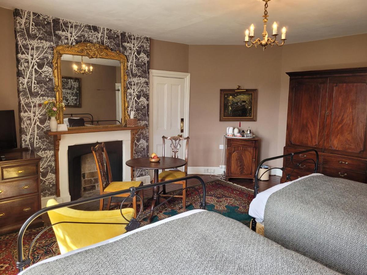 Bed and Breakfast The Old Vicarage Kington  Exterior foto